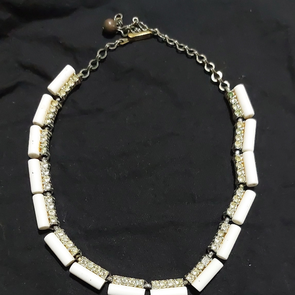 Vintage White and Silver Necklace